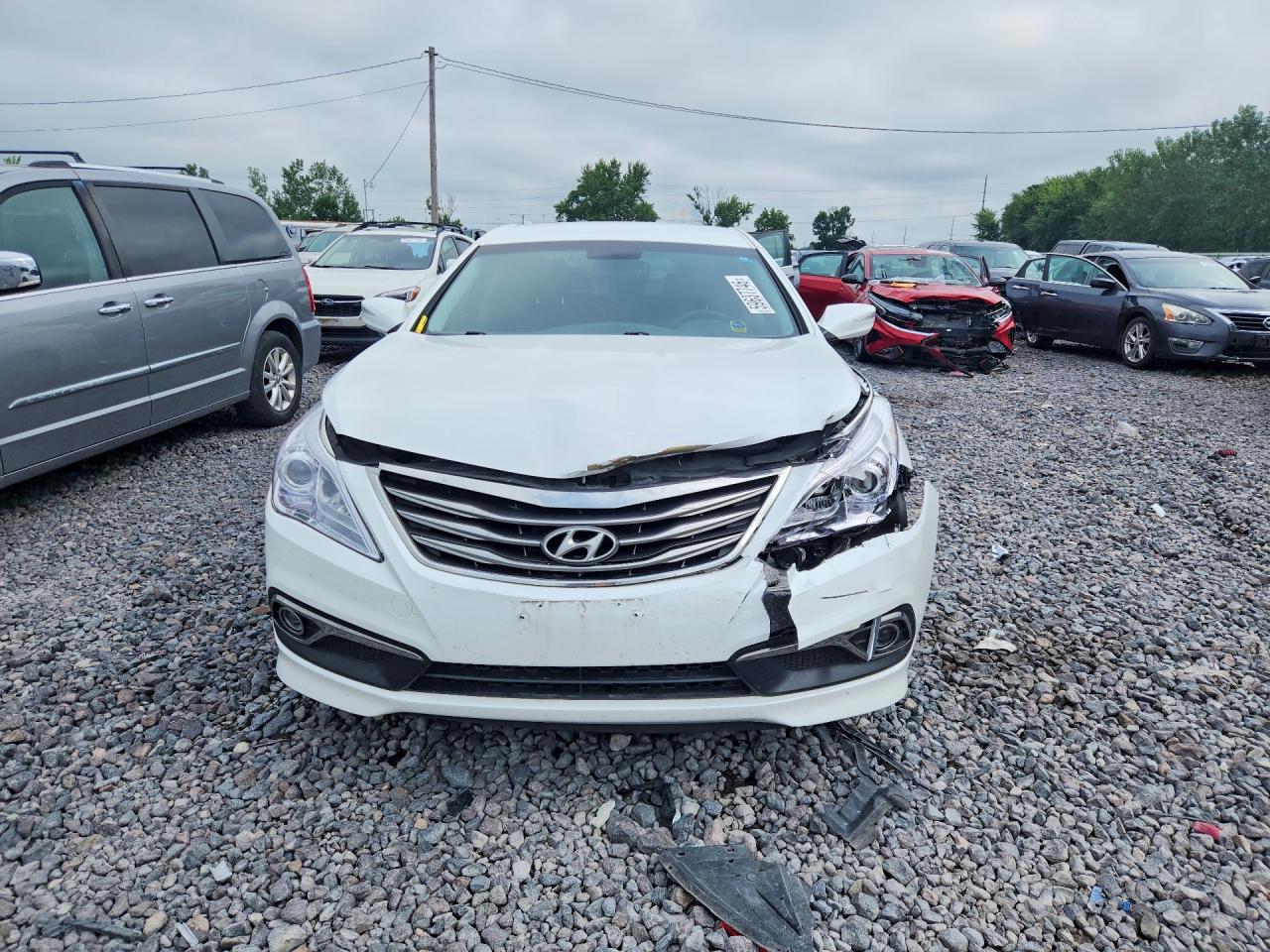 2016 HYUNDAI AZERA