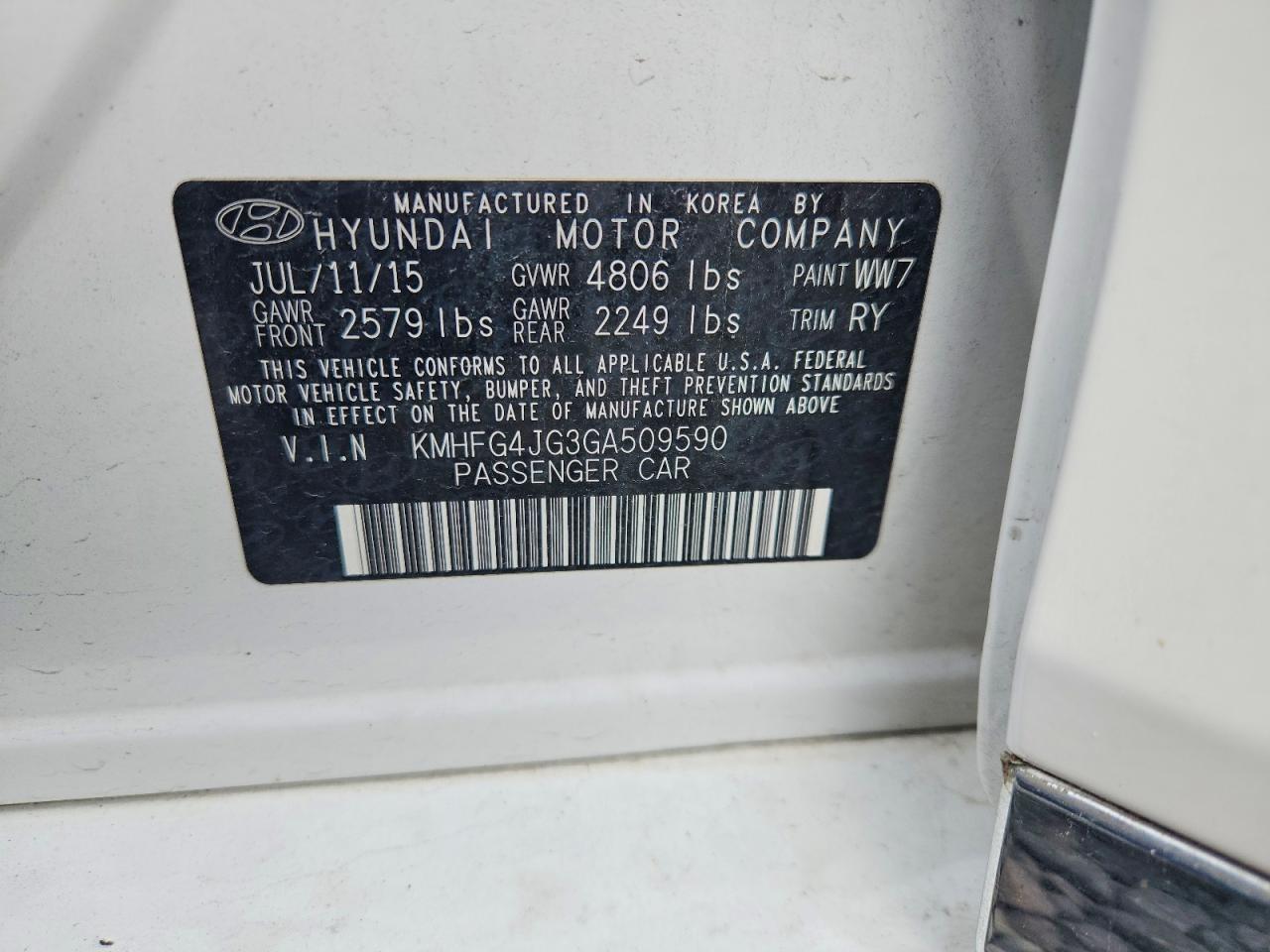 2016 HYUNDAI AZERA