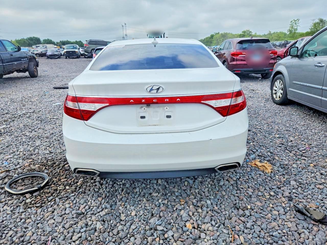 2016 HYUNDAI AZERA