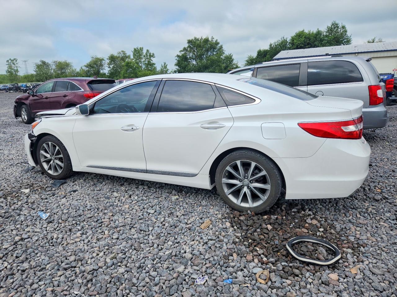 2016 HYUNDAI AZERA