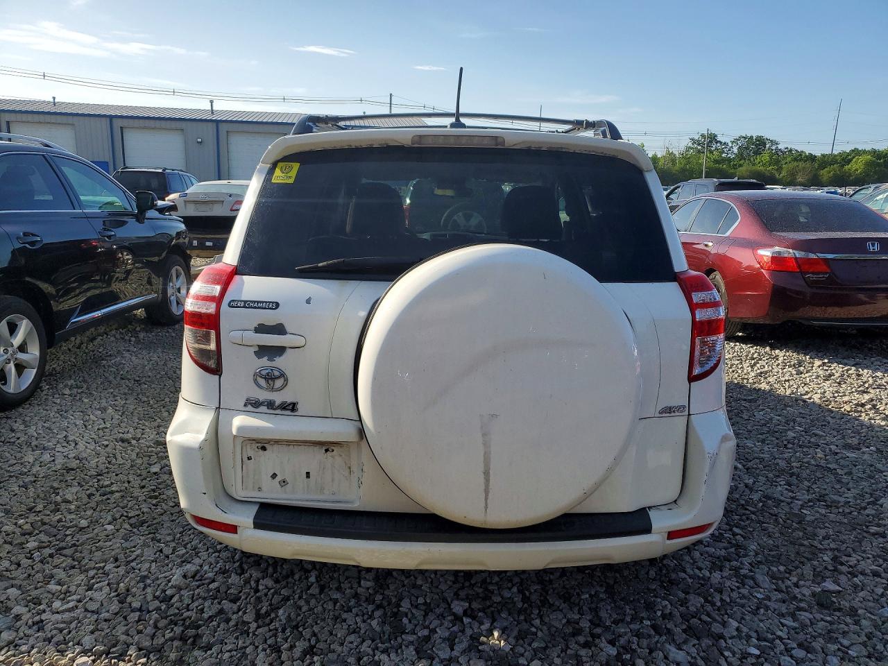 2011 TOYOTA RAV4