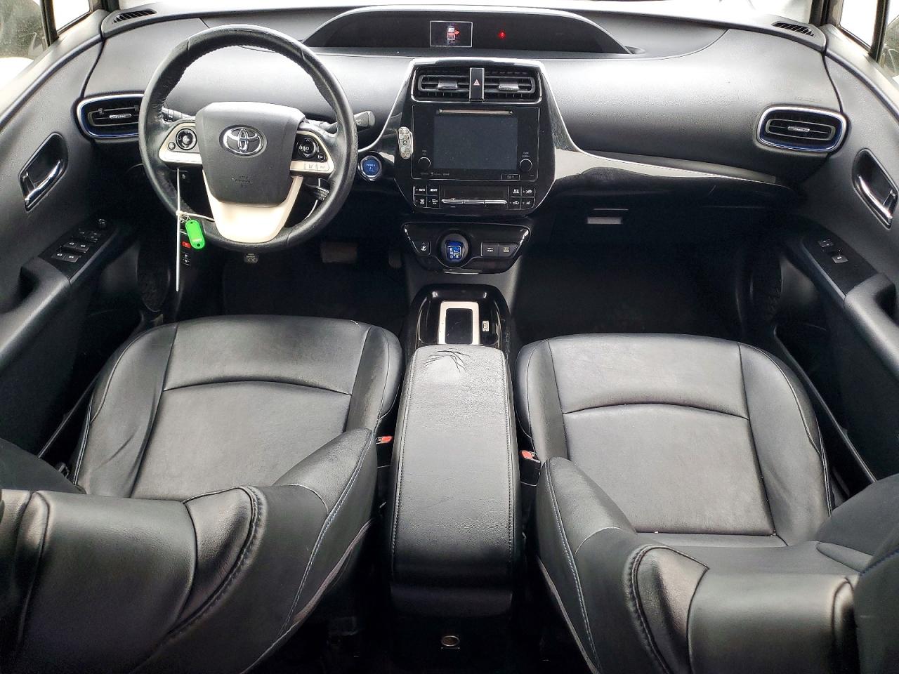 2016 TOYOTA PRIUS