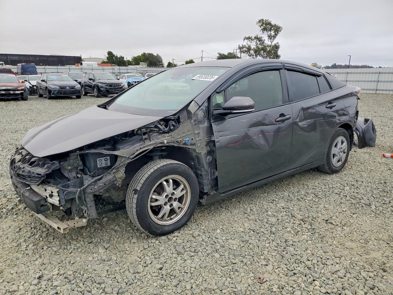 2016 TOYOTA PRIUS