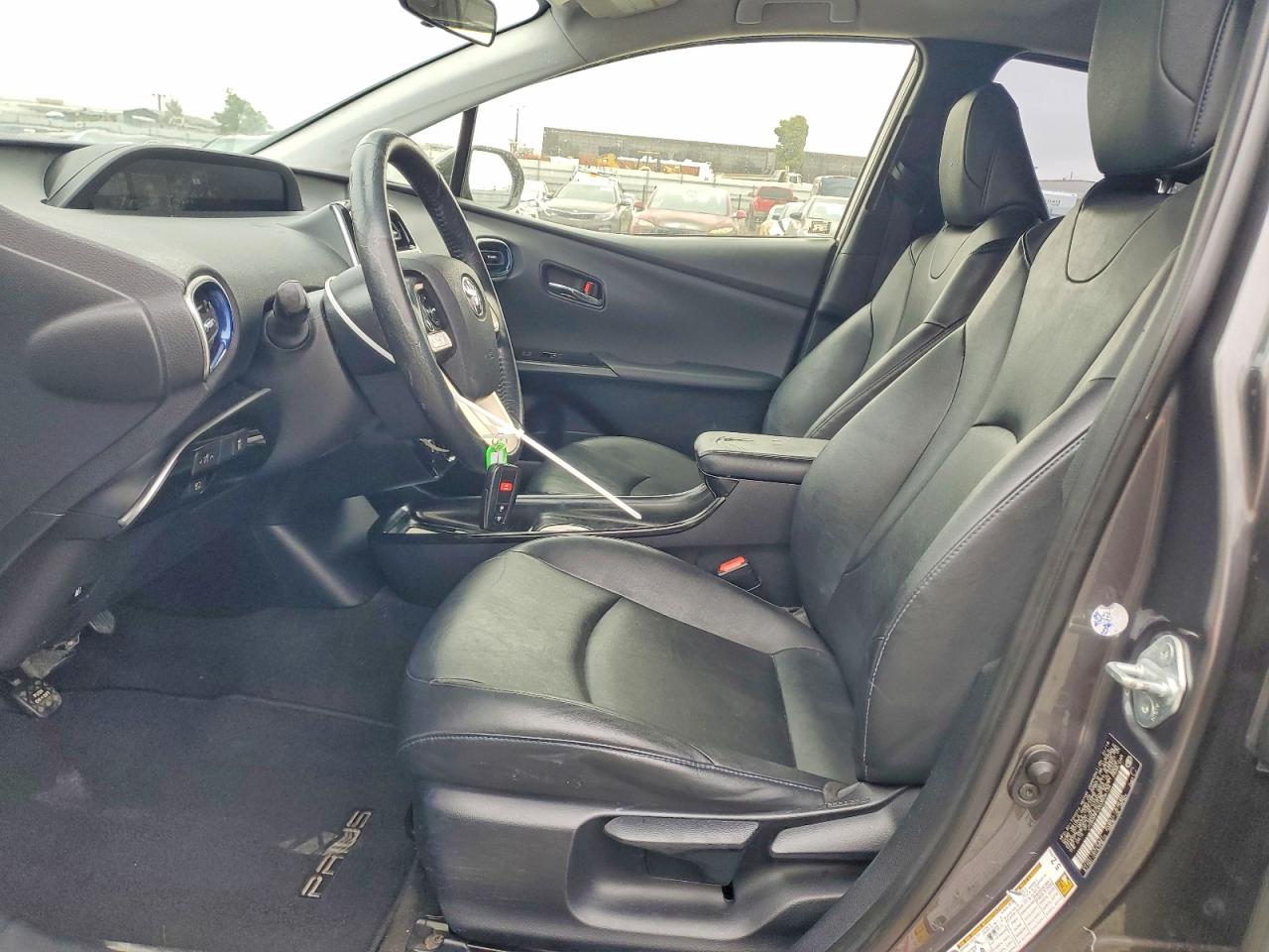 2016 TOYOTA PRIUS