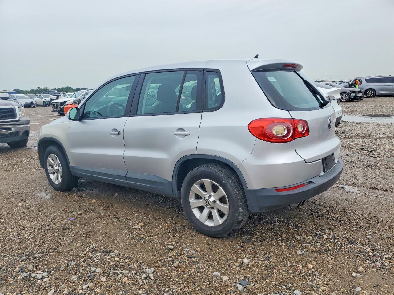 2009 VOLKSWAGEN TIGUAN