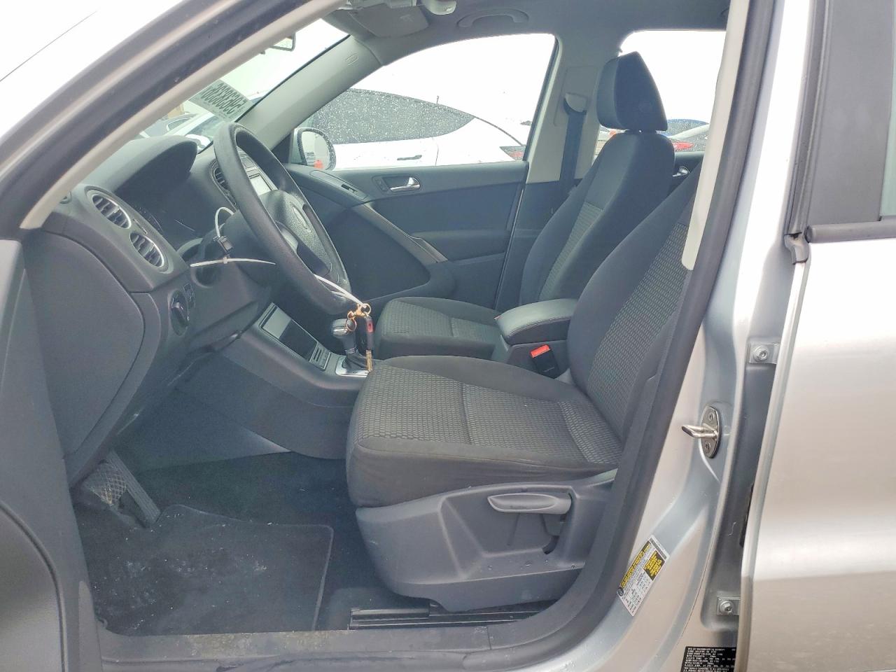 2009 VOLKSWAGEN TIGUAN