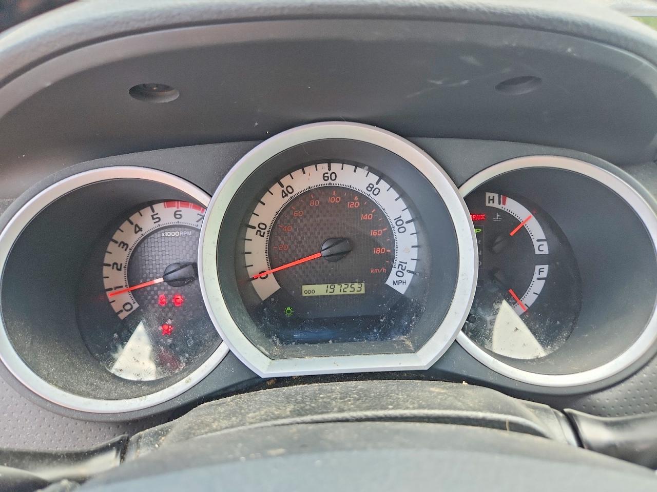2015 TOYOTA TACOMA