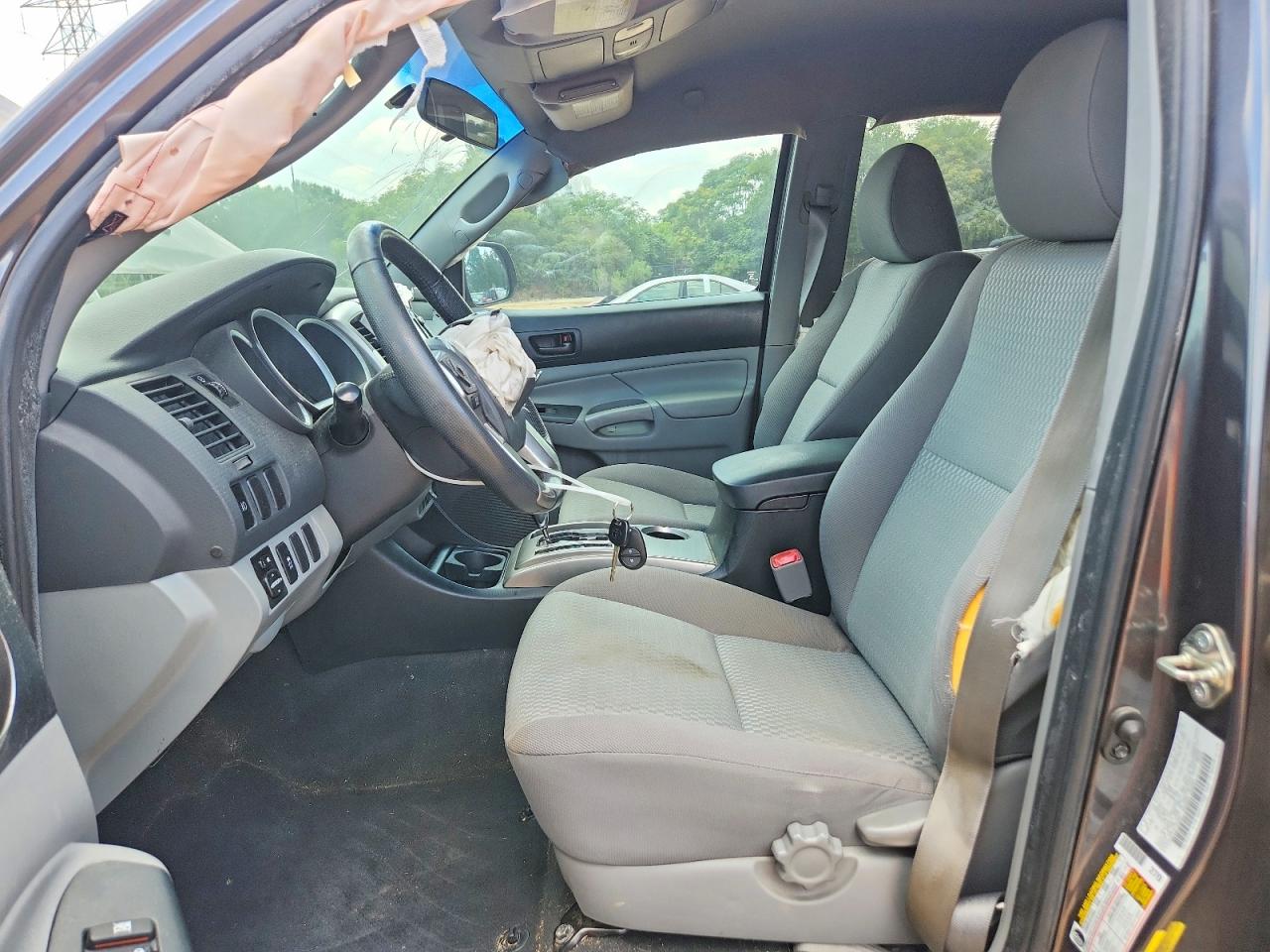 2015 TOYOTA TACOMA