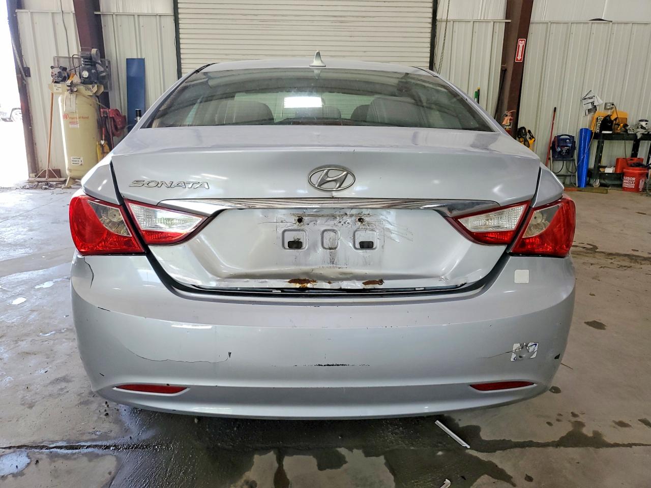 2011 HYUNDAI SONATA