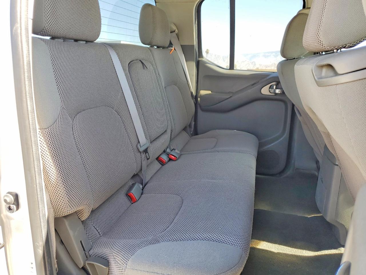 2006 NISSAN FRONTIER