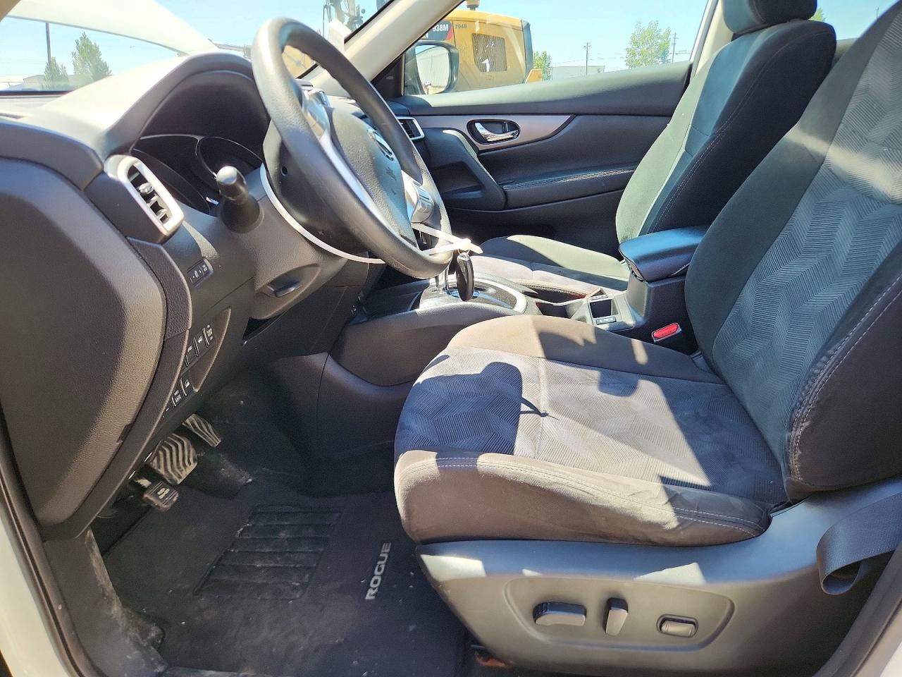 2016 NISSAN ROGUE