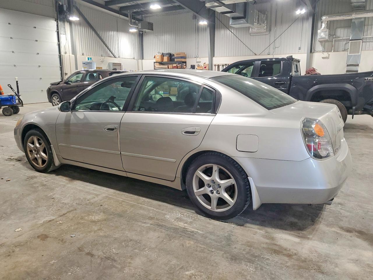 2002 NISSAN ALTIMA