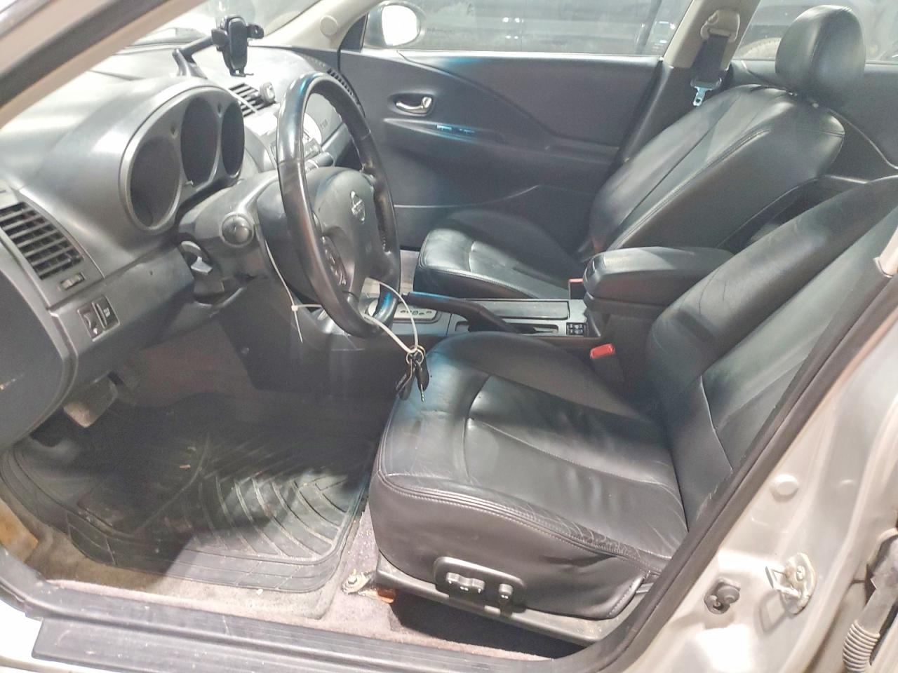 2002 NISSAN ALTIMA