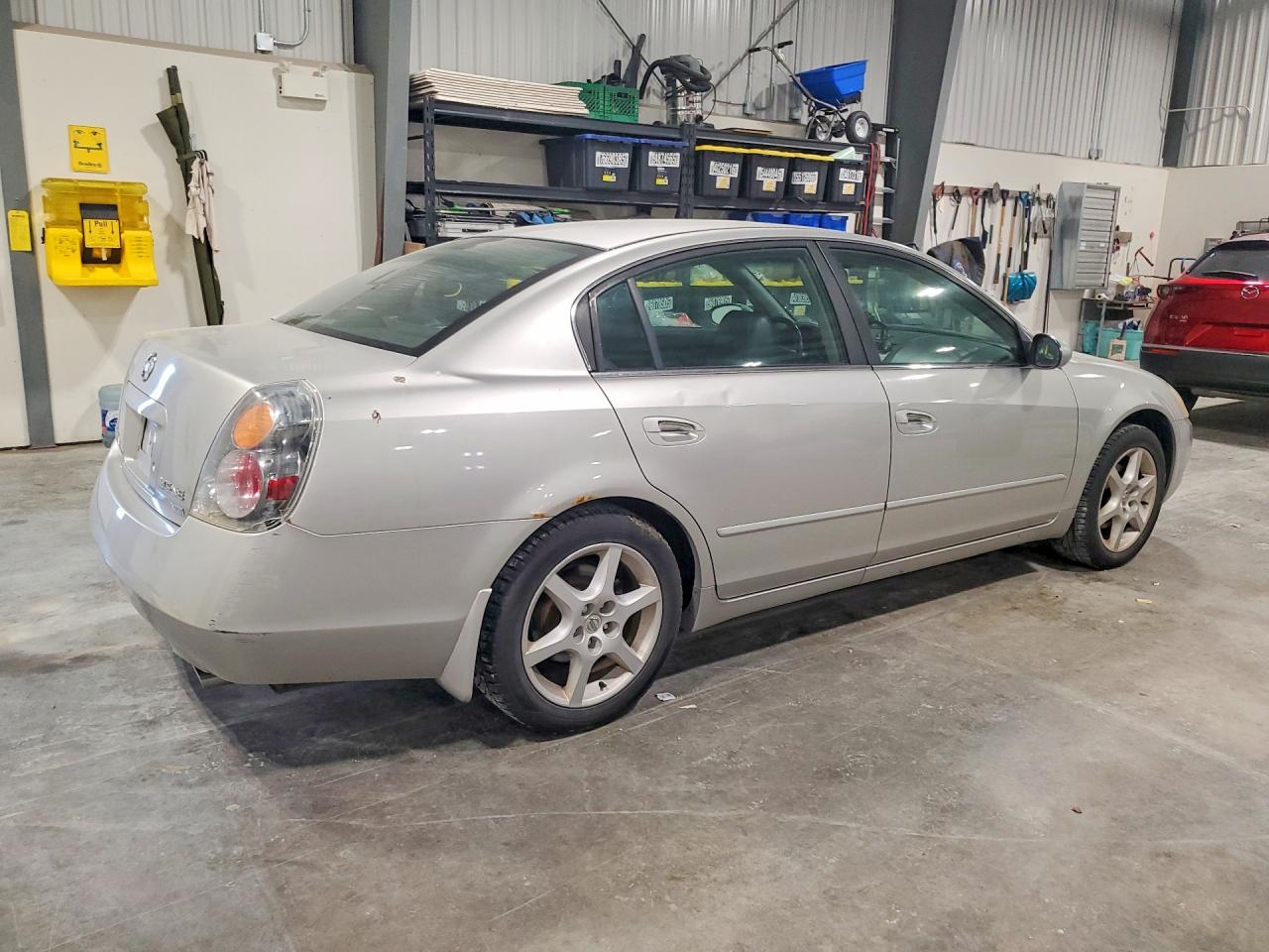 2002 NISSAN ALTIMA