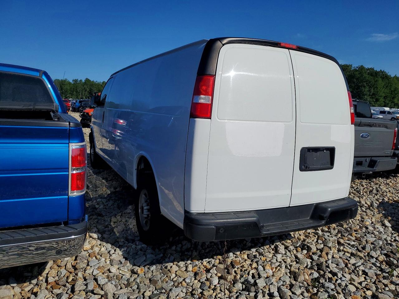 2023 GMC SAVANA