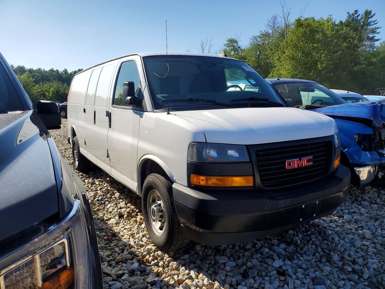 2023 GMC SAVANA
