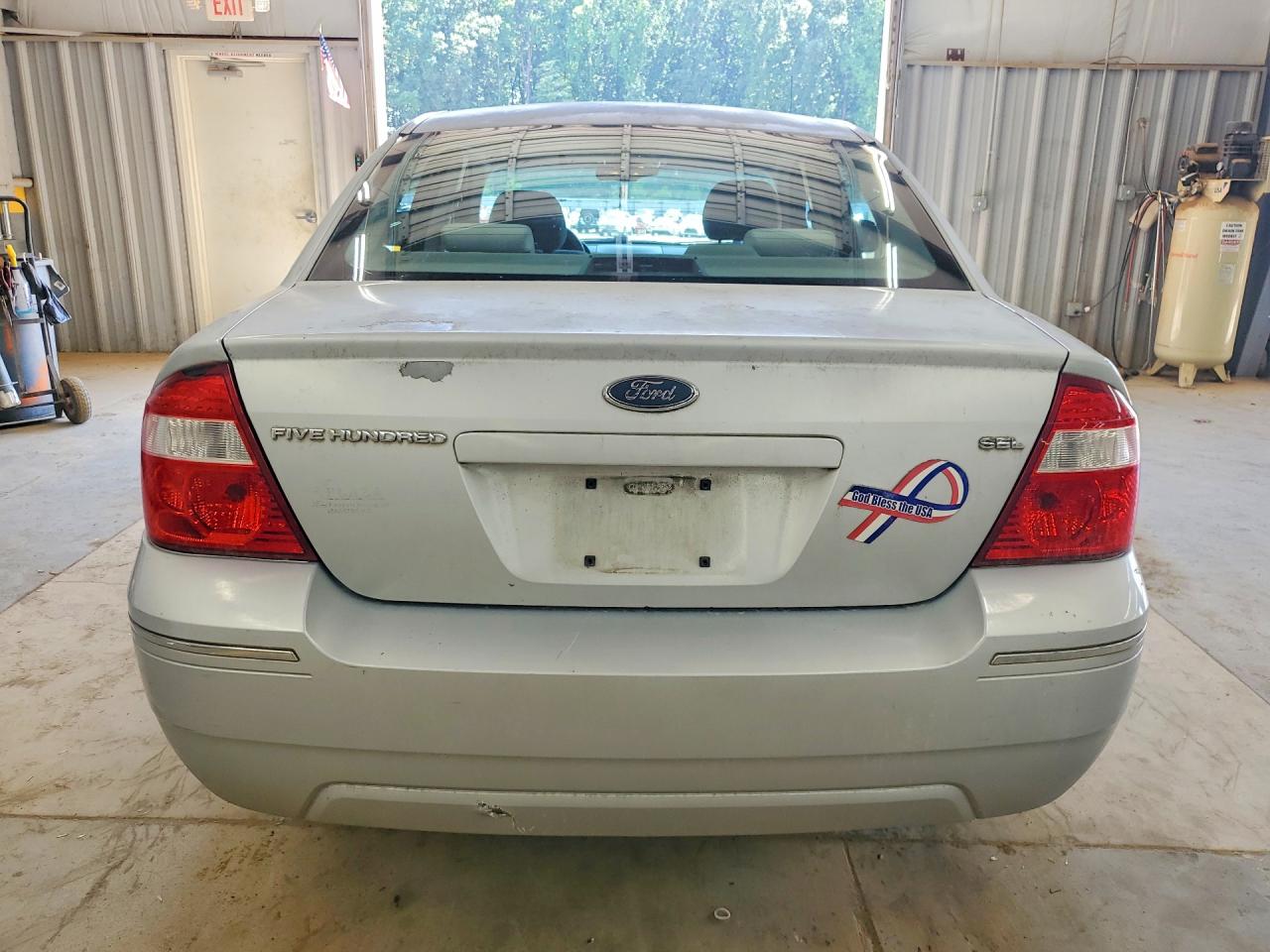 2005 FORD FIVE HUNDR
