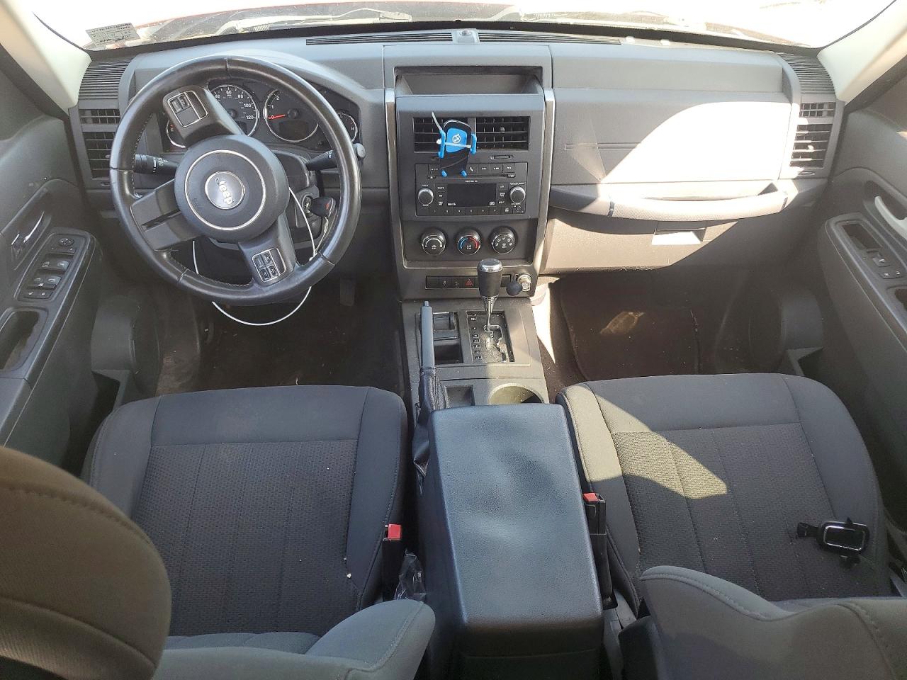 2011 JEEP LIBERTY