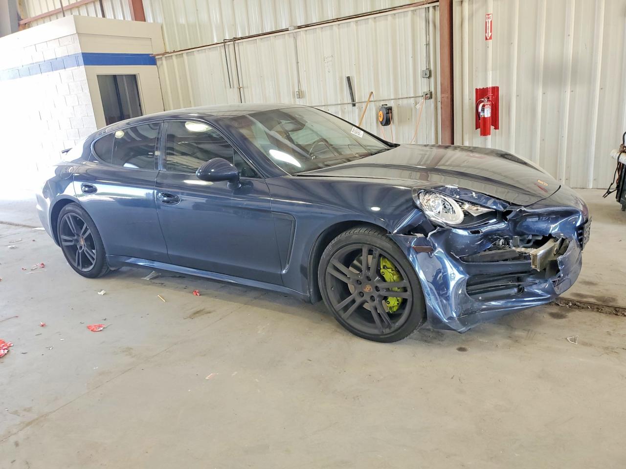 2015 PORSCHE PANAMERA