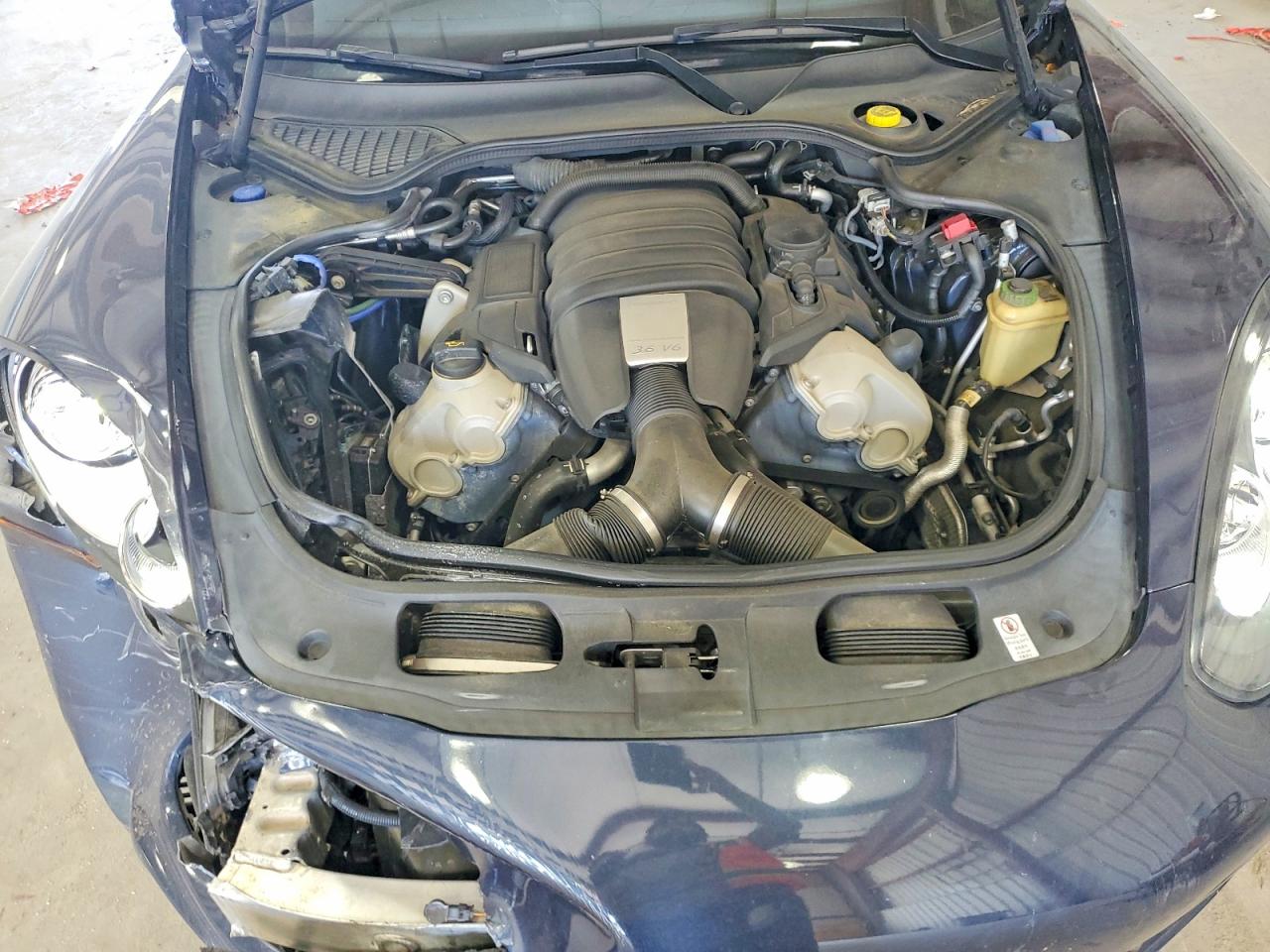 2015 PORSCHE PANAMERA