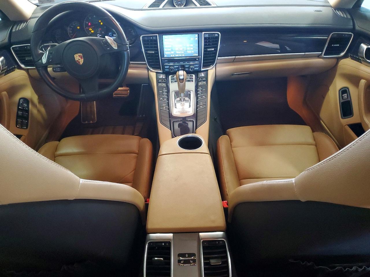 2015 PORSCHE PANAMERA
