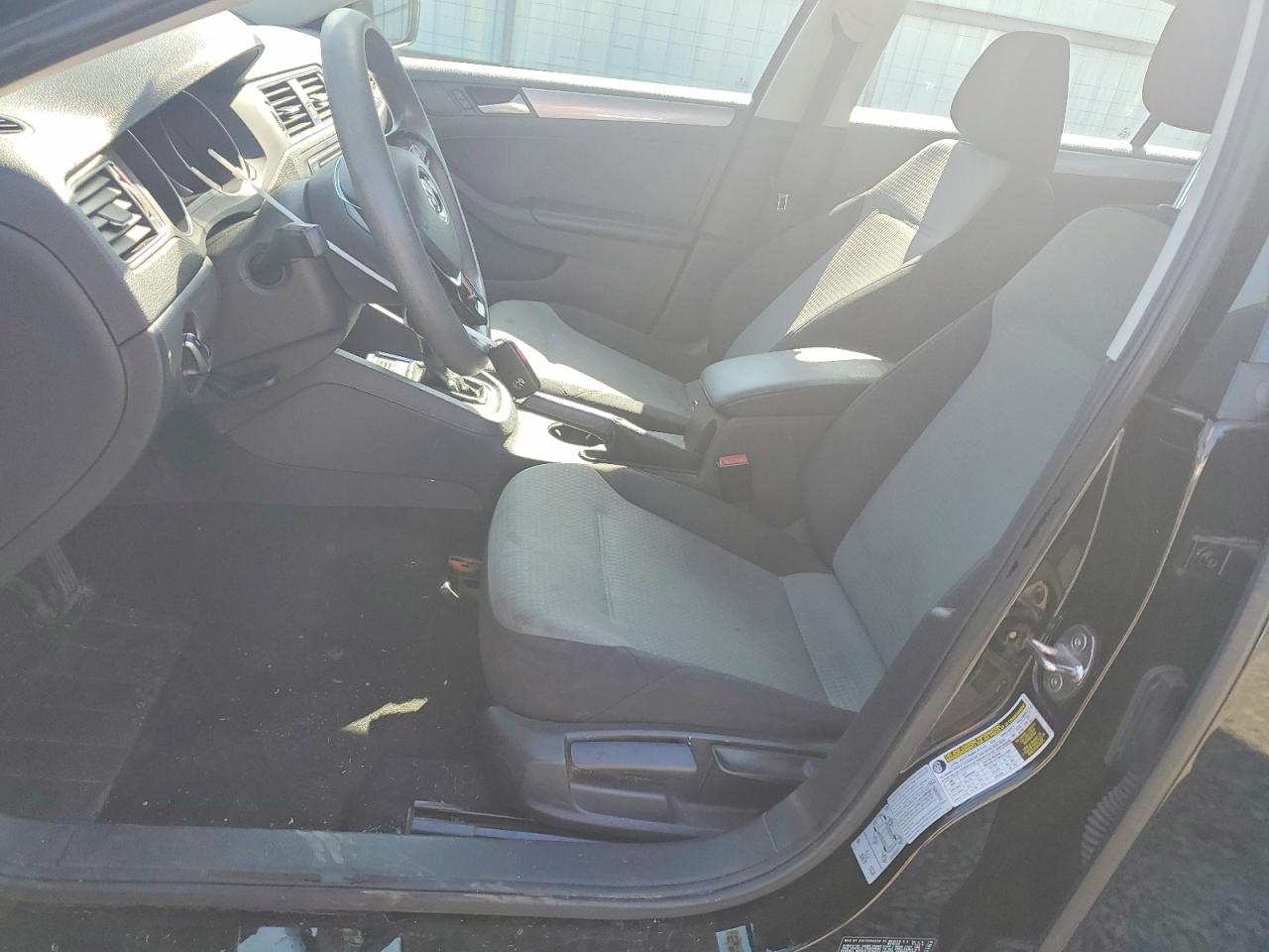 2017 VOLKSWAGEN JETTA
