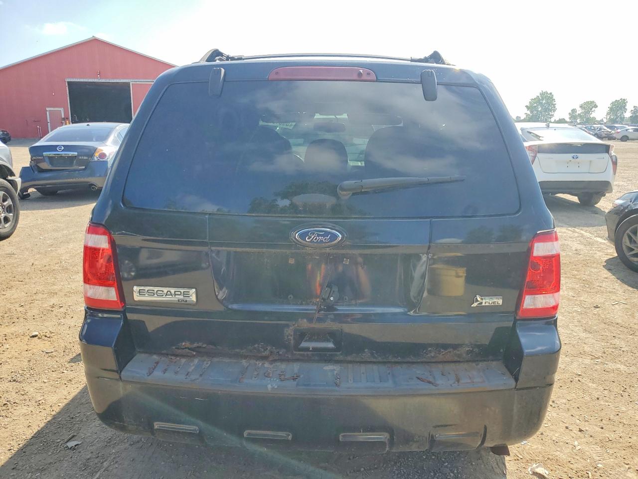 2011 FORD ESCAPE
