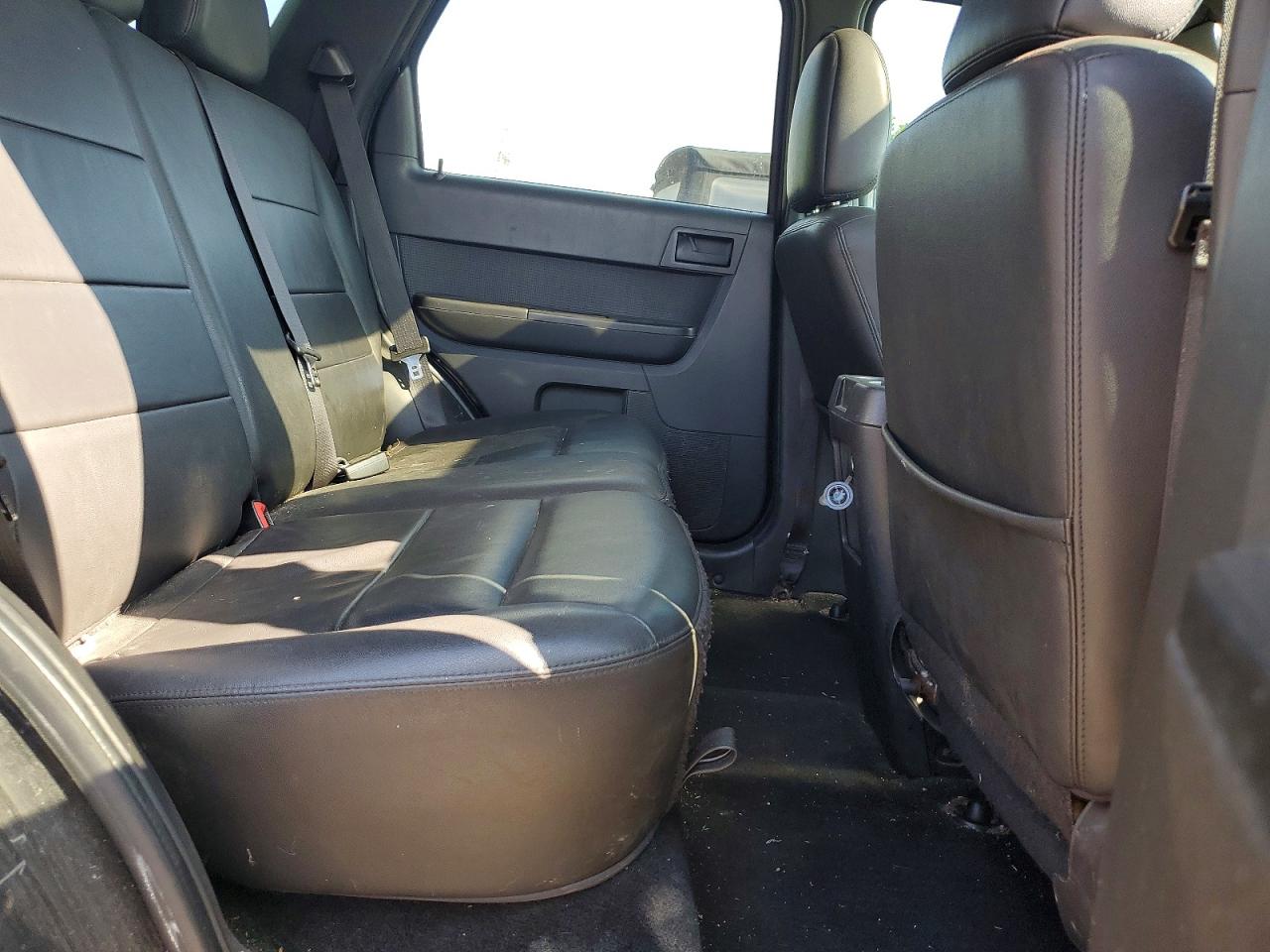 2011 FORD ESCAPE