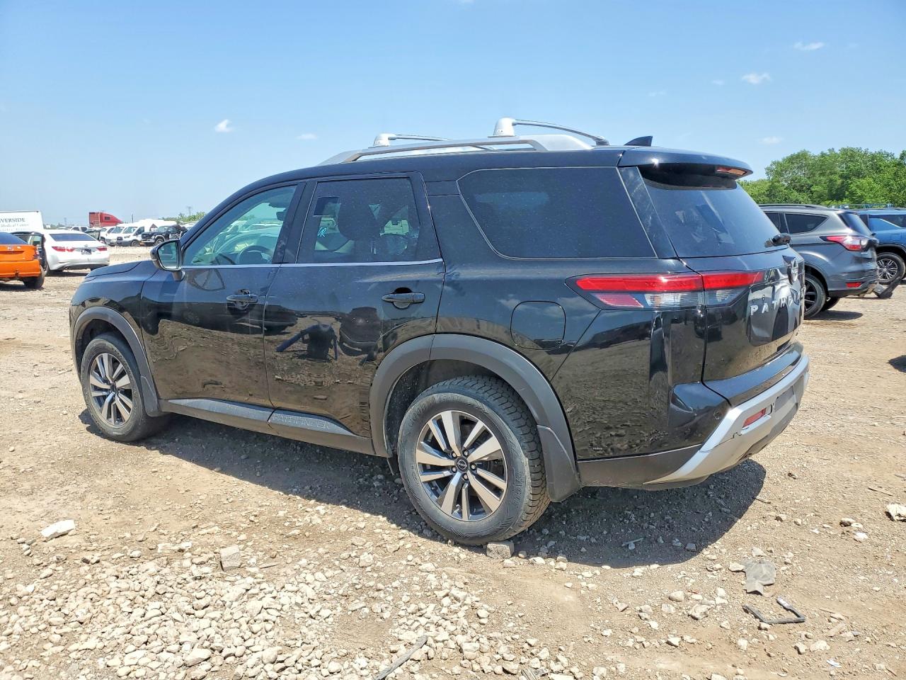 2024 NISSAN PATHFINDER