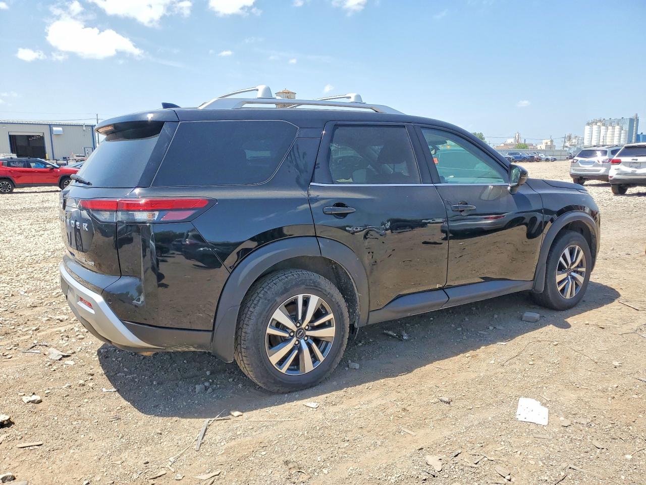 2024 NISSAN PATHFINDER