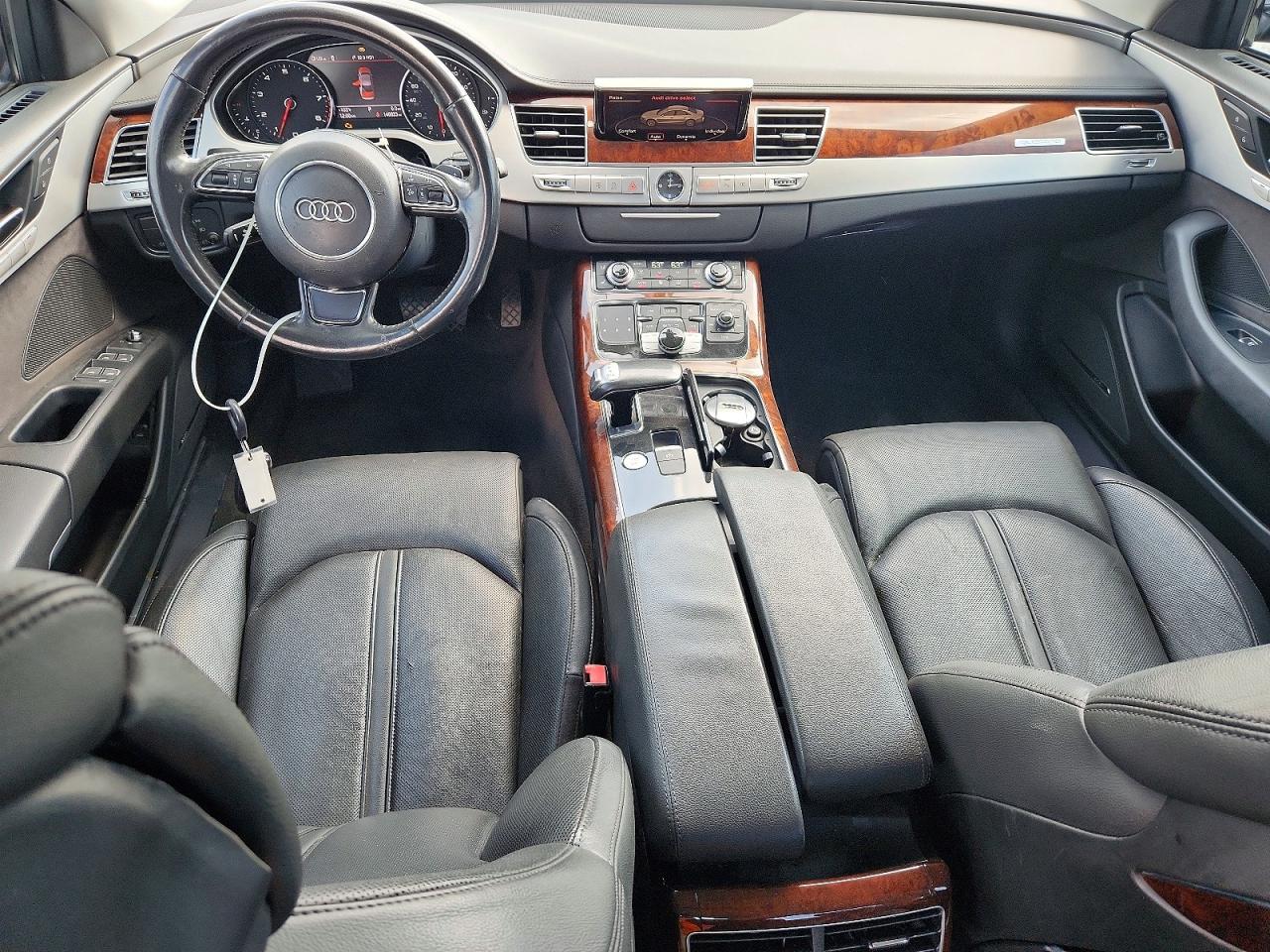 2011 AUDI A8