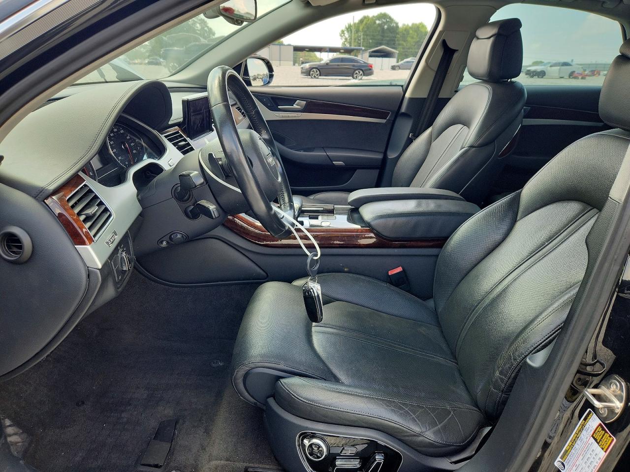 2011 AUDI A8