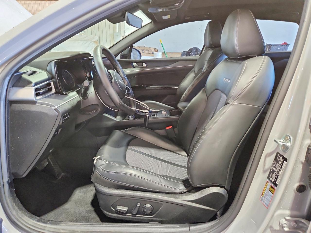 2022 KIA K5