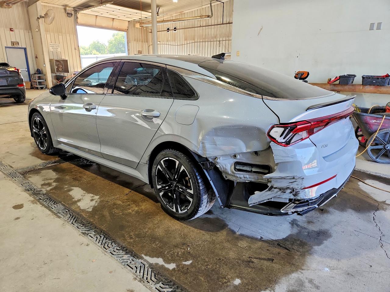2022 KIA K5