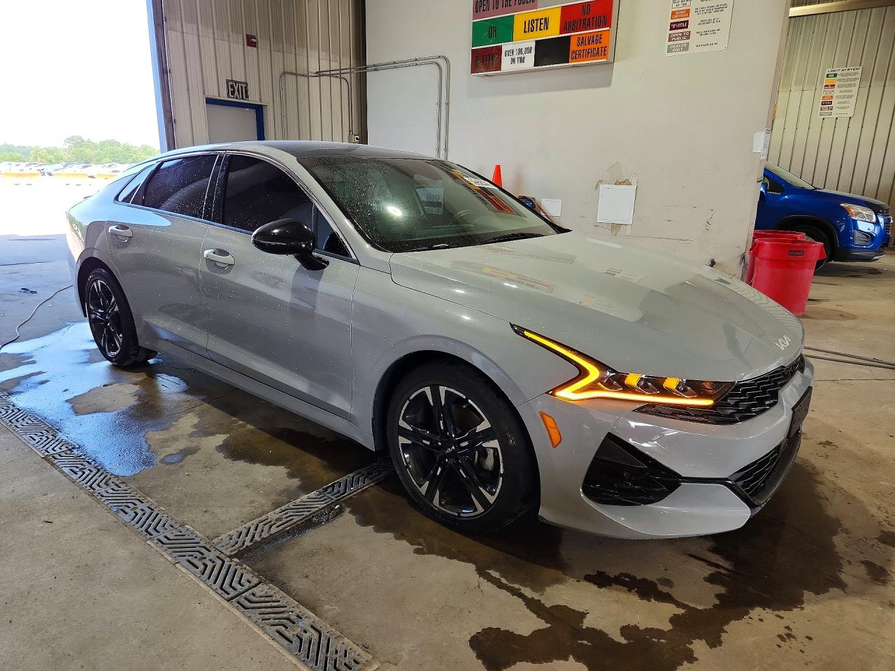 2022 KIA K5