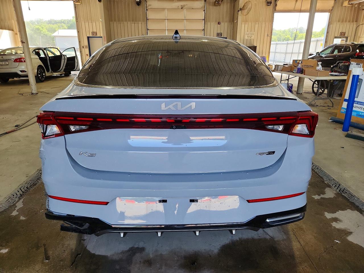 2022 KIA K5