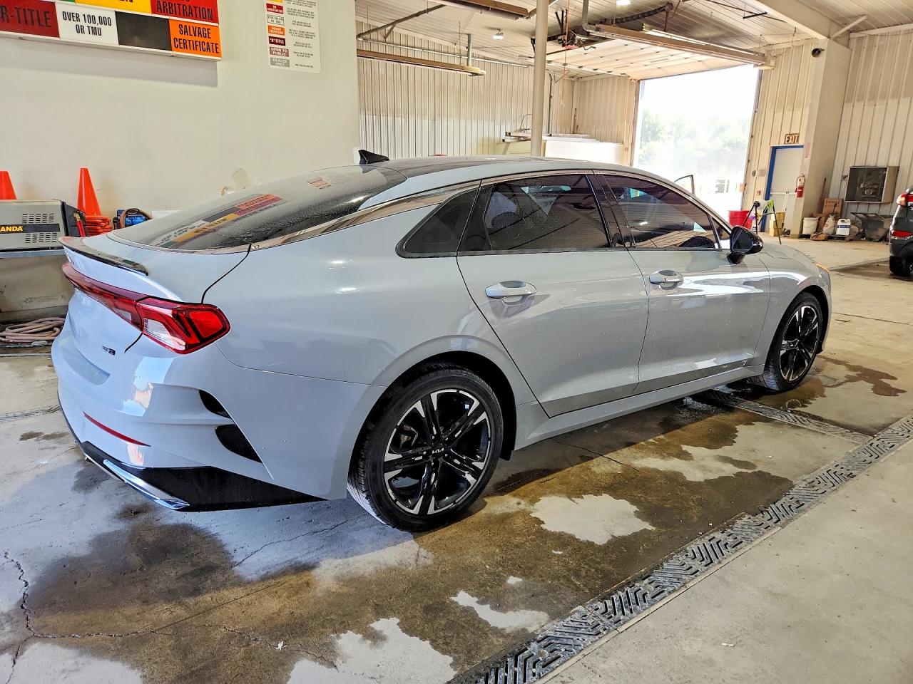 2022 KIA K5