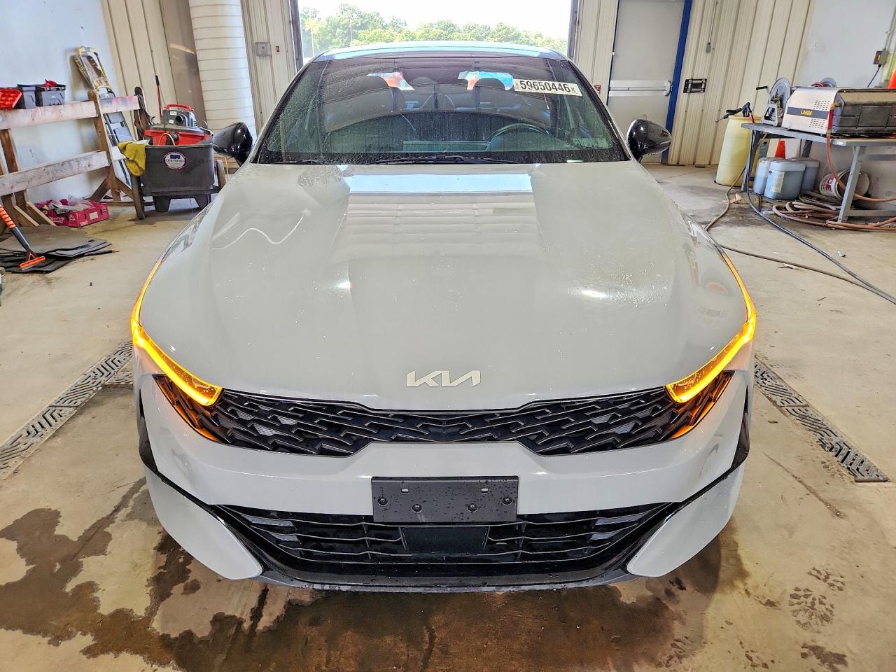 2022 KIA K5