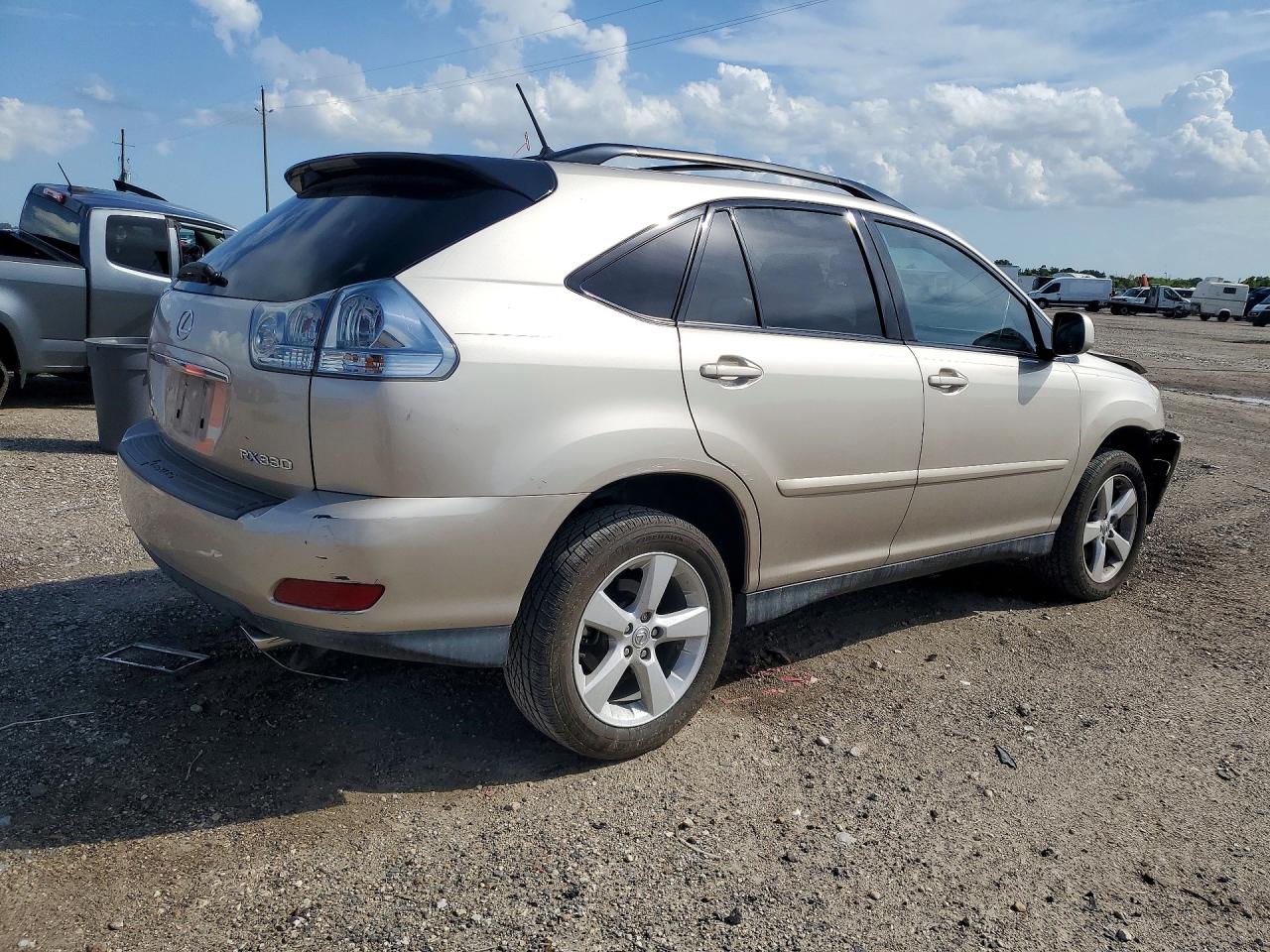 2005 LEXUS RX330