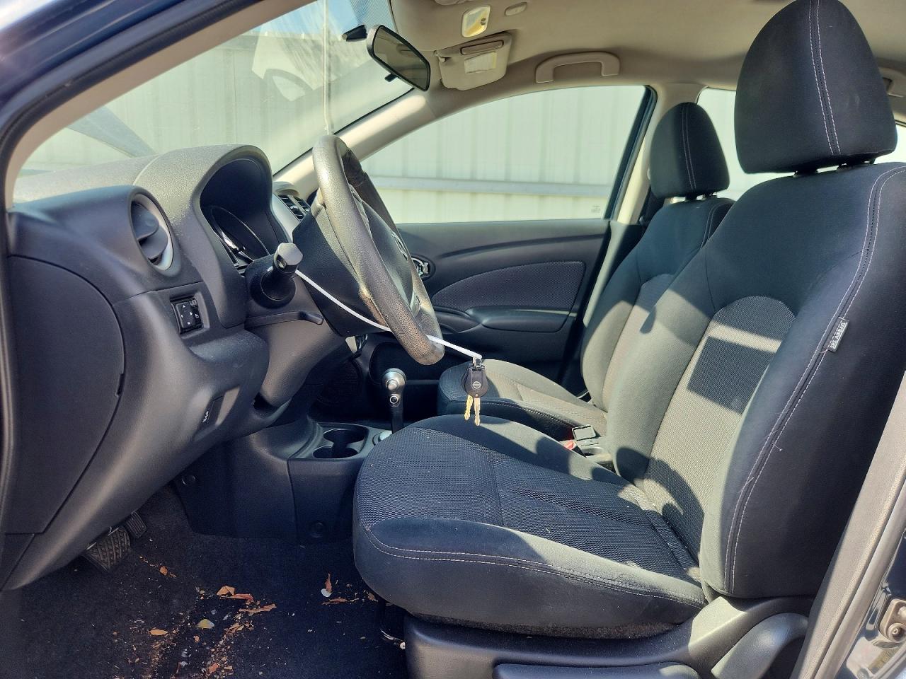 2015 NISSAN VERSA