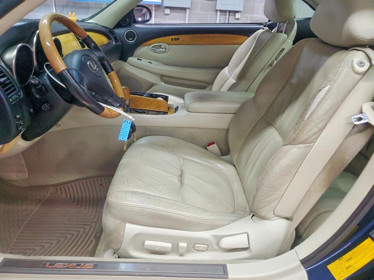 2002 LEXUS SC430