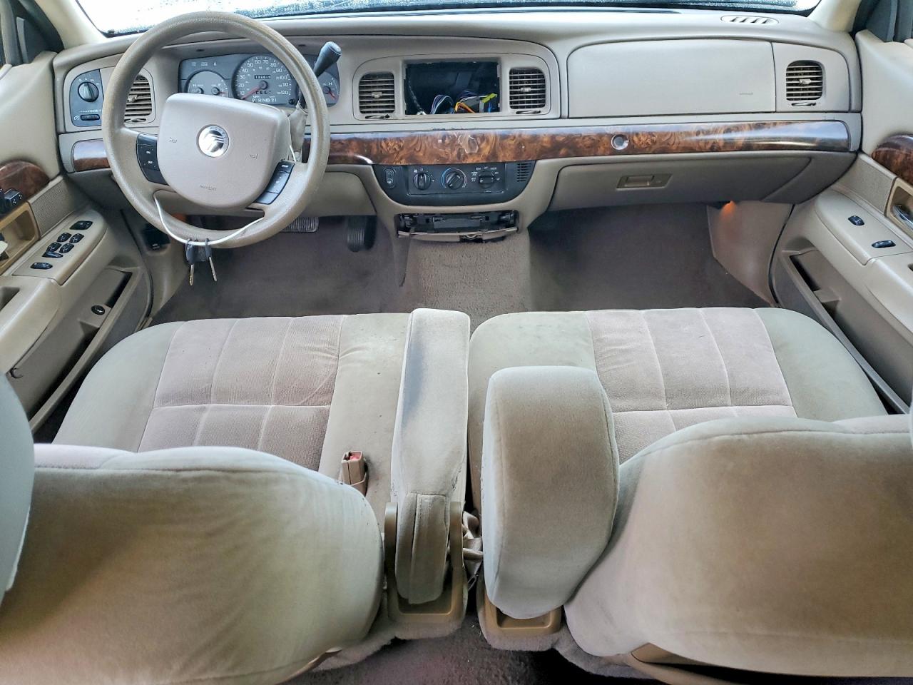 2005 MERCURY GRMARQUIS
