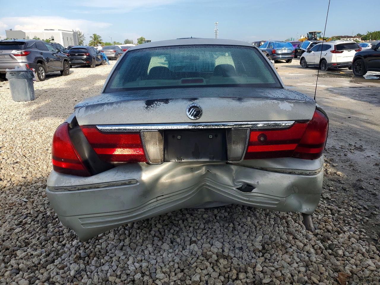 2005 MERCURY GRMARQUIS