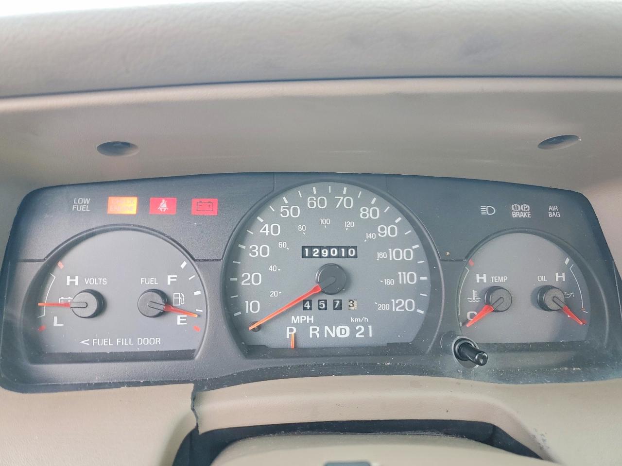2005 MERCURY GRMARQUIS
