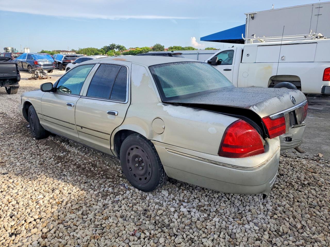2005 MERCURY GRMARQUIS