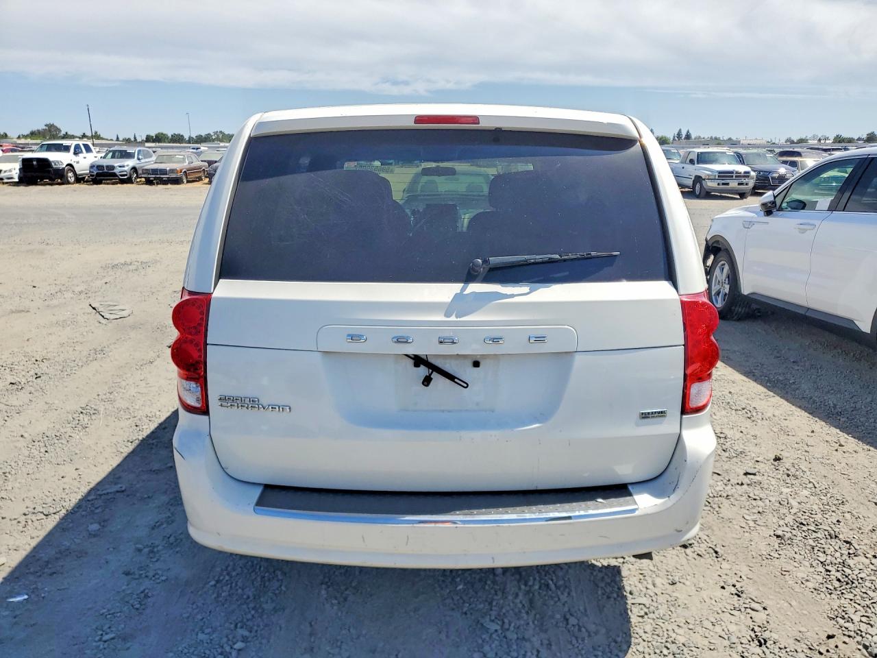 2013 DODGE CARAVAN
