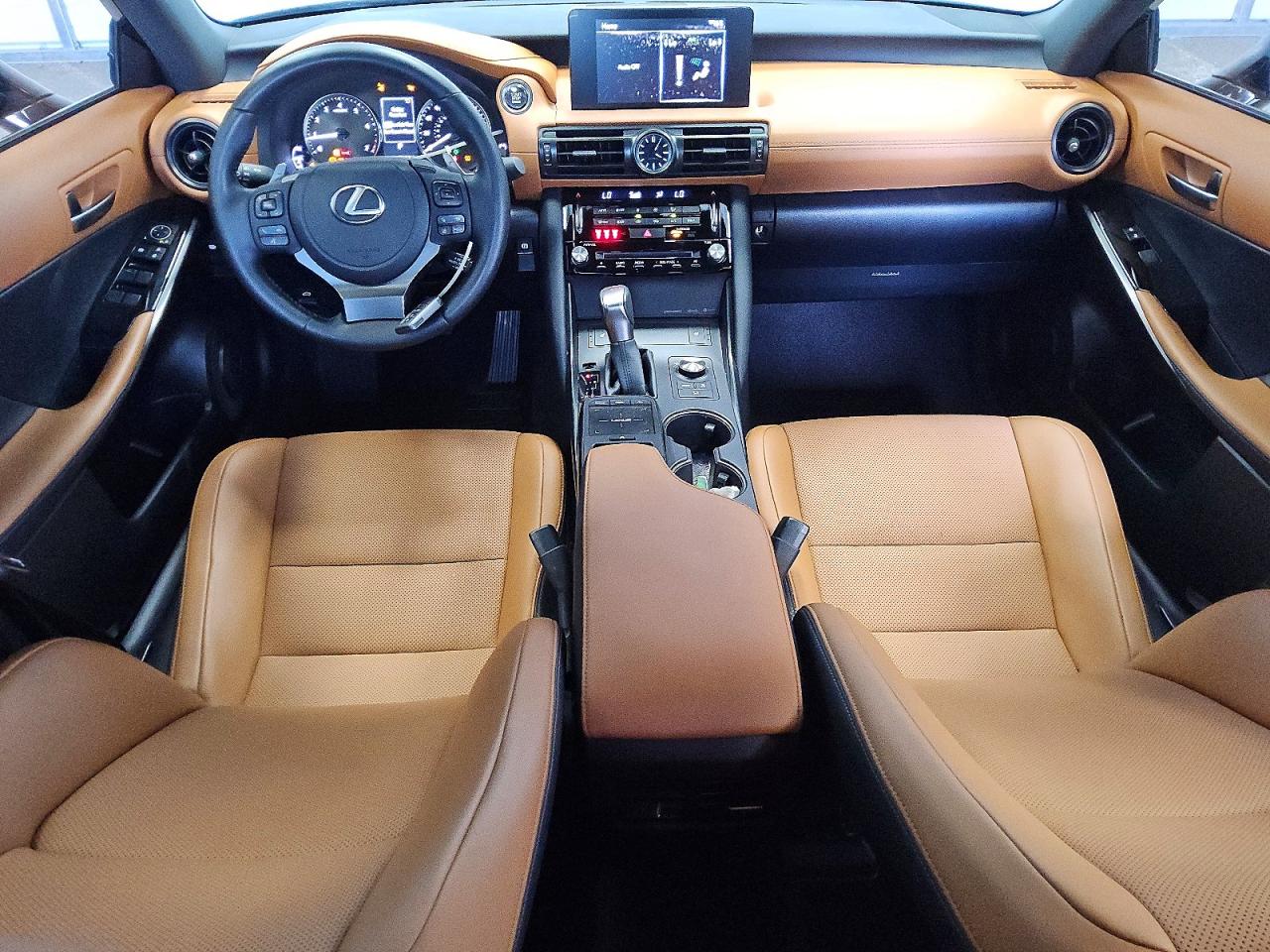2025 LEXUS IS