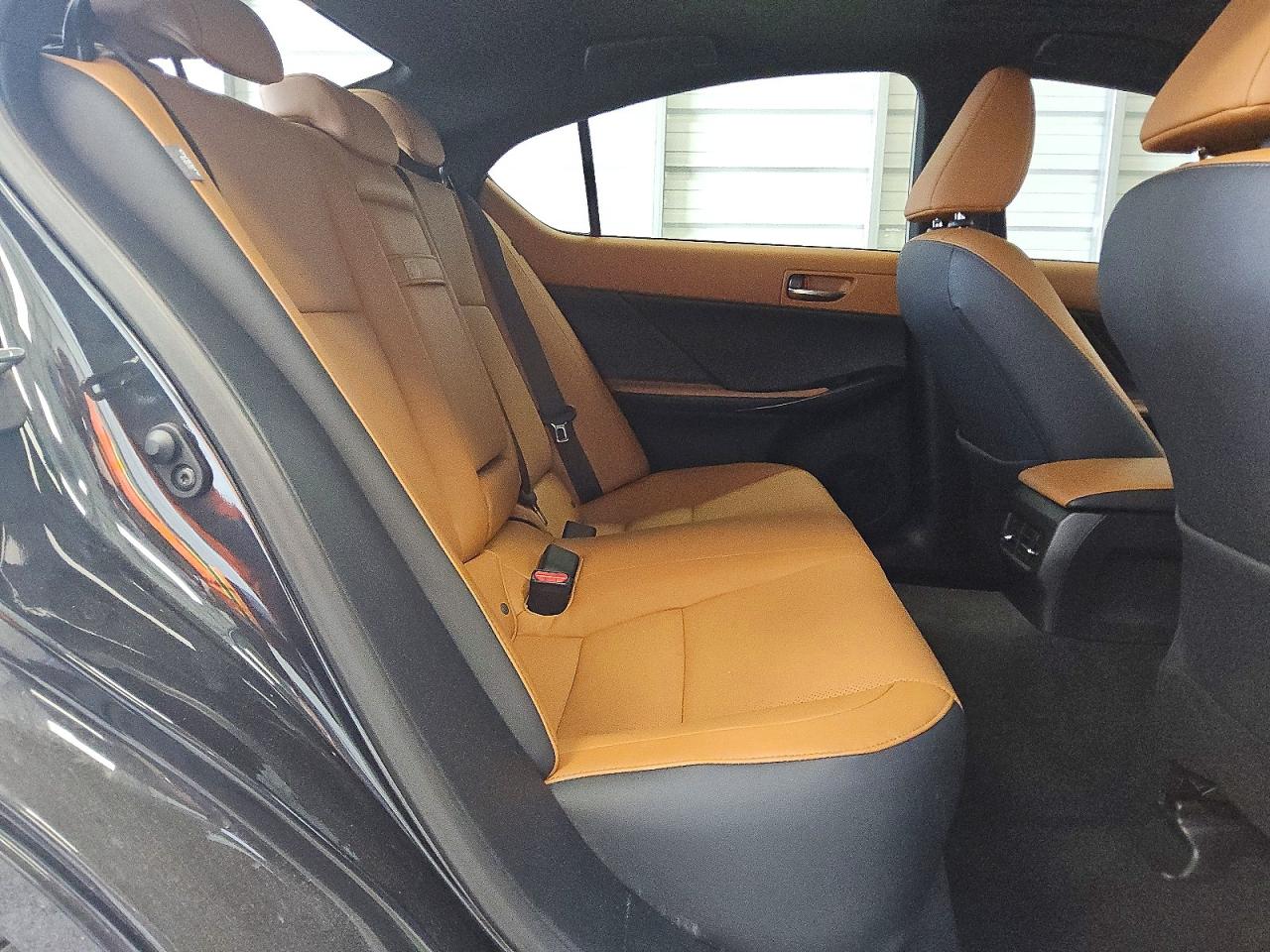 2025 LEXUS IS