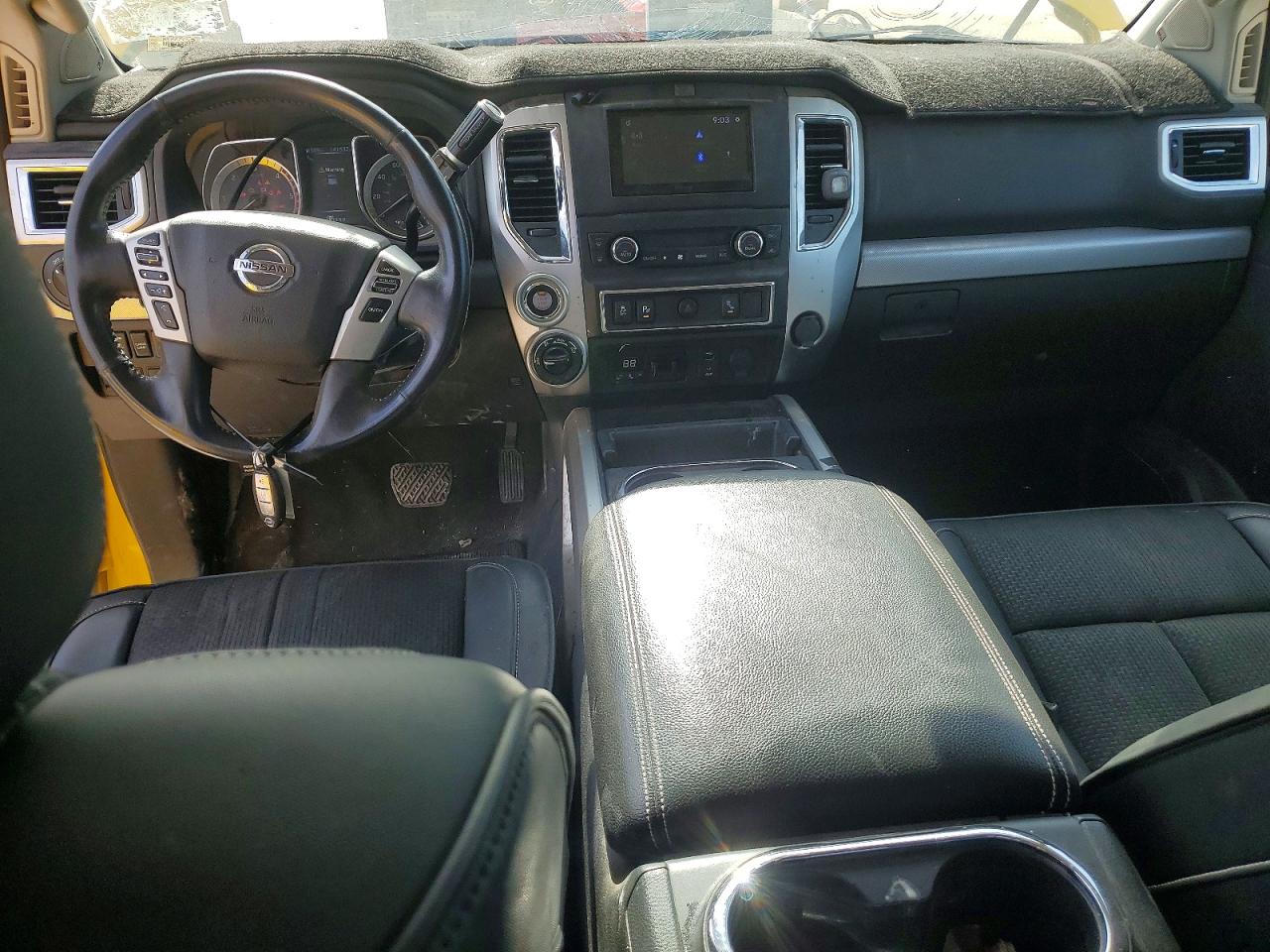 2017 NISSAN TITAN