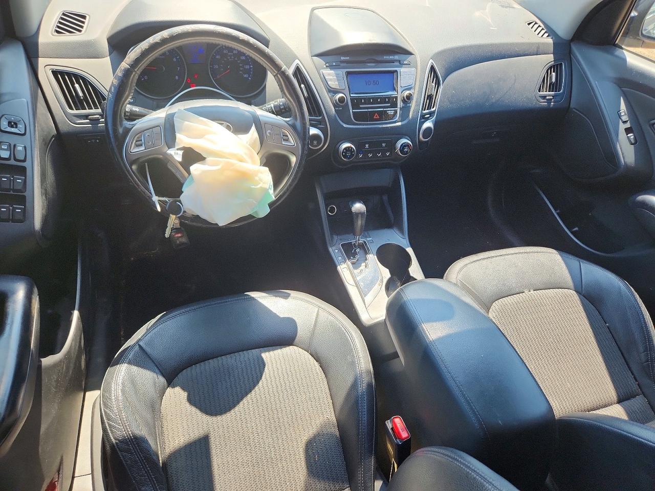 2011 HYUNDAI TUCSON
